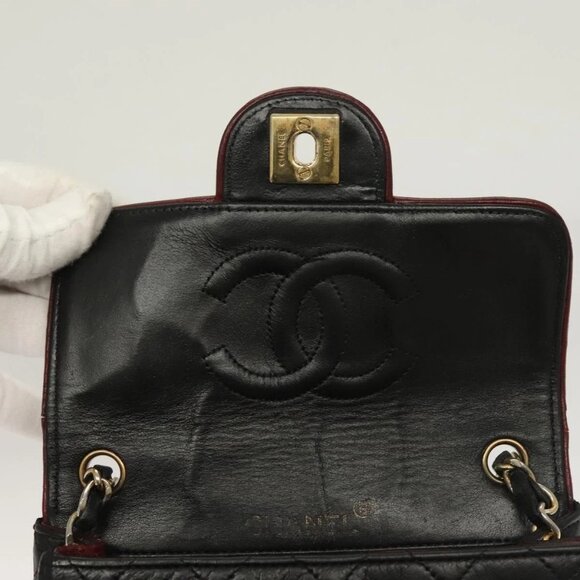 CHANEL Matelasse Chain Shoulder Bag Lamb Skin Black Gold CC Auth 133143 - Picture 12 of 16